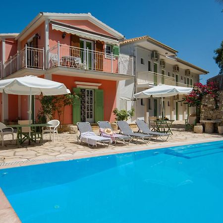 Soustas Apartments Longós Exterior photo